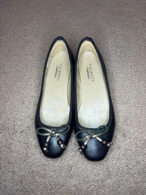 Talbots Black Leather Ballet Flats with Green Bow and Wooden Bead Accents